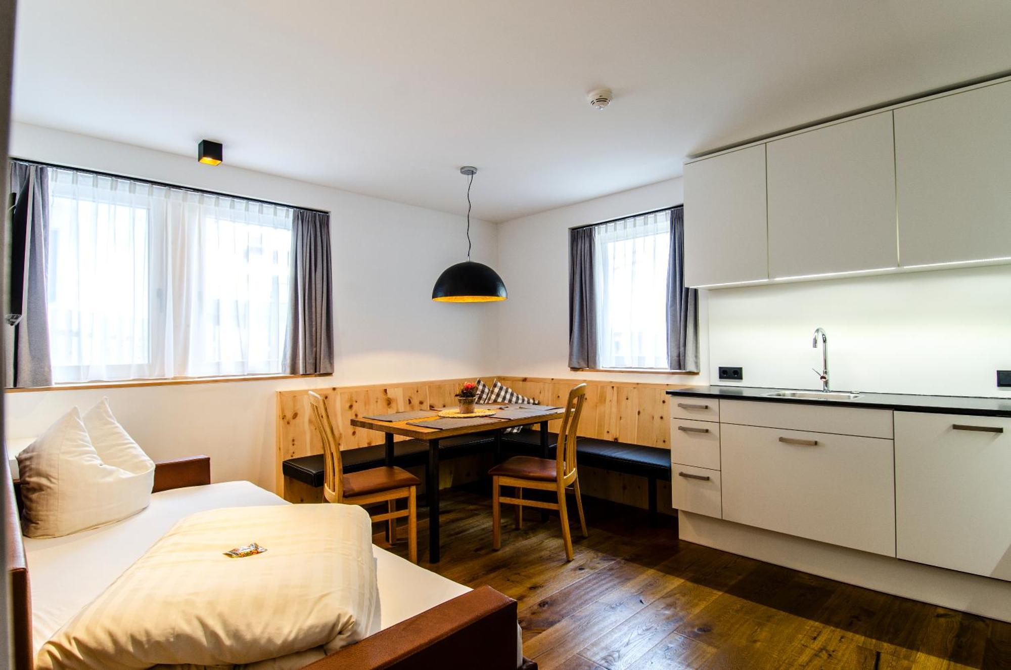 Apartment Chamins *